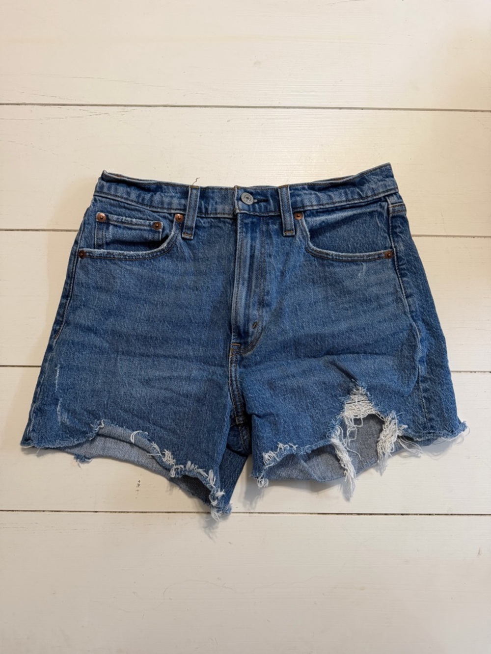 Abercrombie & Fitch The Mom Jean Shorts